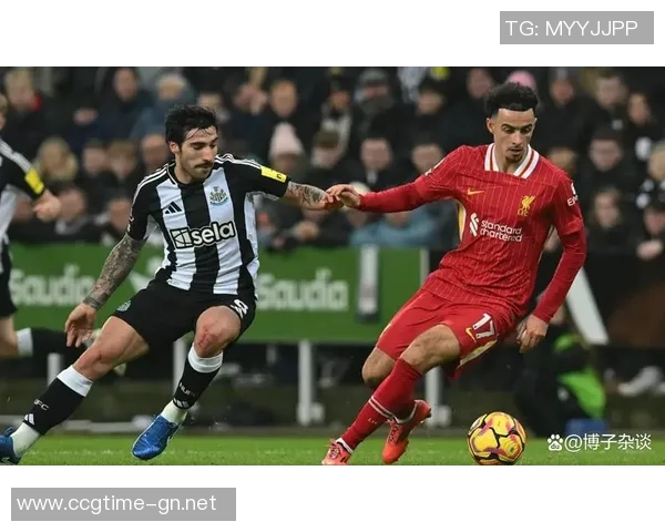 英超争夺白热化:第二至十四名积分榜仅差七分,谁能笑到最后? 英超争夺白热化:第二至十四名积分榜仅差七分,谁能笑到最后?