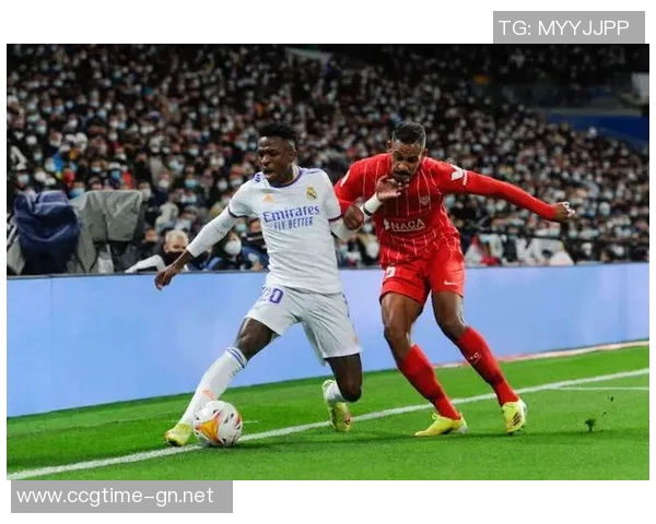 伯纳乌的嘘声与期待:维尼修斯进球荒下的沉思 伯纳乌的嘘声与期待:维尼修斯进球荒下的沉思